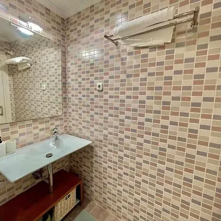 Andra Mari Etxea - En Parte Antigua * Bermeo