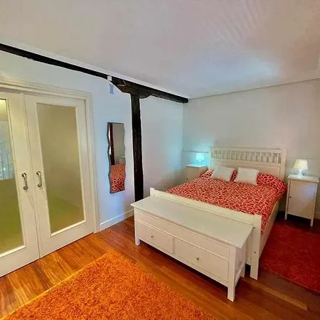 Apartment Andra Mari Etxea En Parte Antigua *