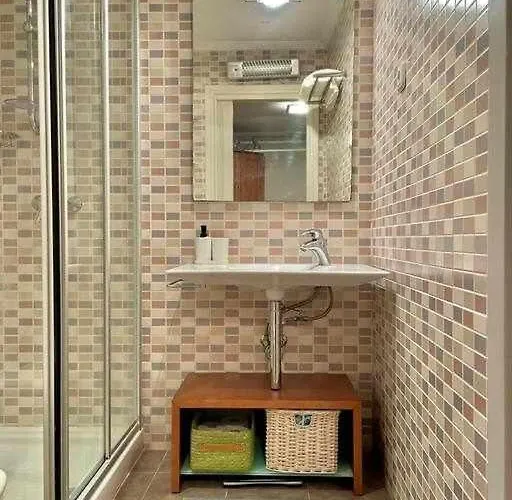 Andra Mari Etxea - En Parte Antigua *