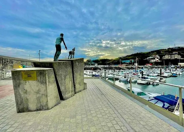 Andra Mari Etxea - En Parte Antigua *