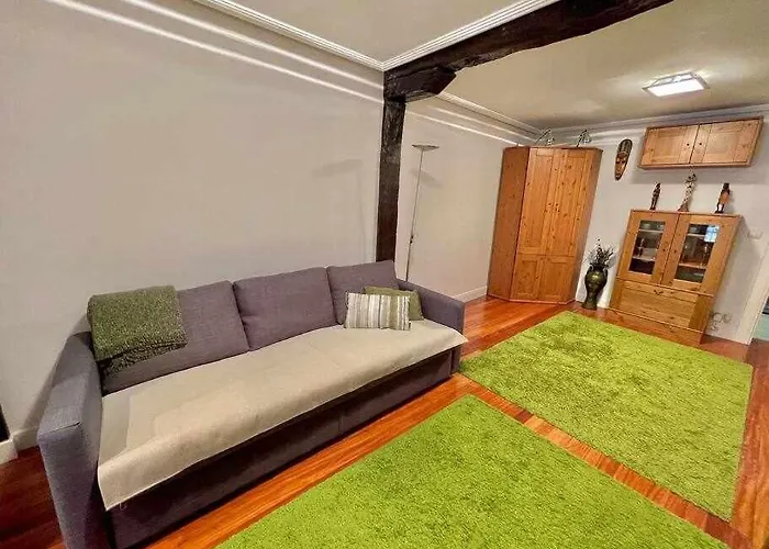 Andra Mari Etxea - En Parte Antigua *