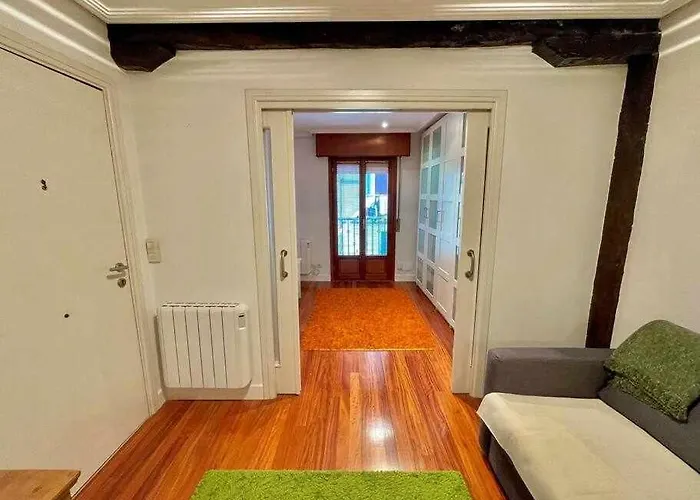 Andra Mari Etxea - En Parte Antigua